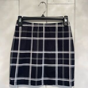 Black and white pattern skirt
